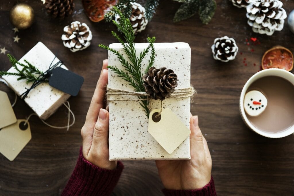 Still shopping for the kiddos? No problem. Here are five smart strategies for how to save money on last minute Christmas gifts.